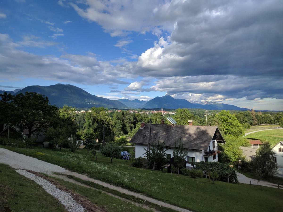 Puzman Farm Glamping Villa Radovljica Ngoại thất bức ảnh